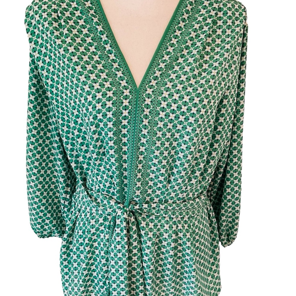 Max Studio Women's Top Blouse Green White Blue V-Neck Long Sleeve Large